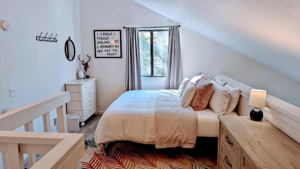 Cozy Condo Walking Distance To Village And Gondola W/ Pool/ Jacuzzi Sleeps 4. Mammoth Lakes Kültér fotó